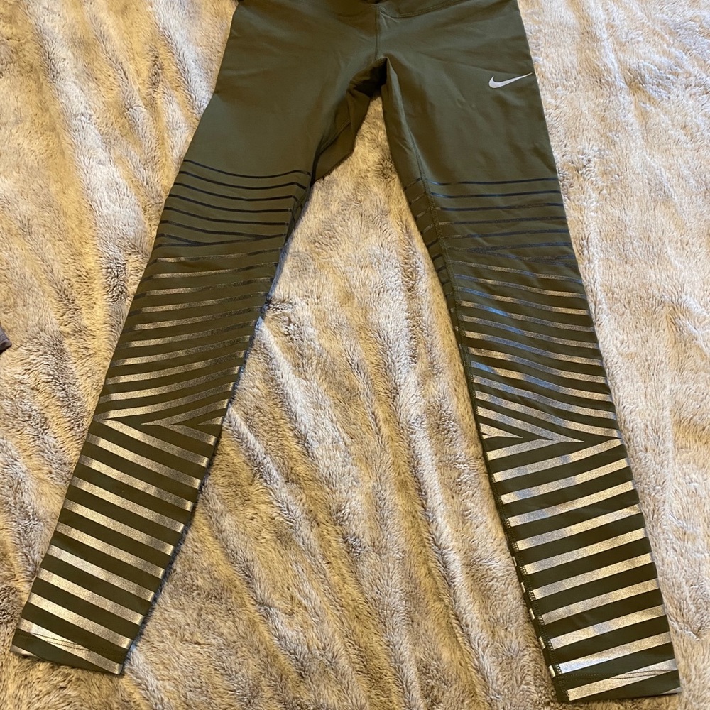 Nike leggings
